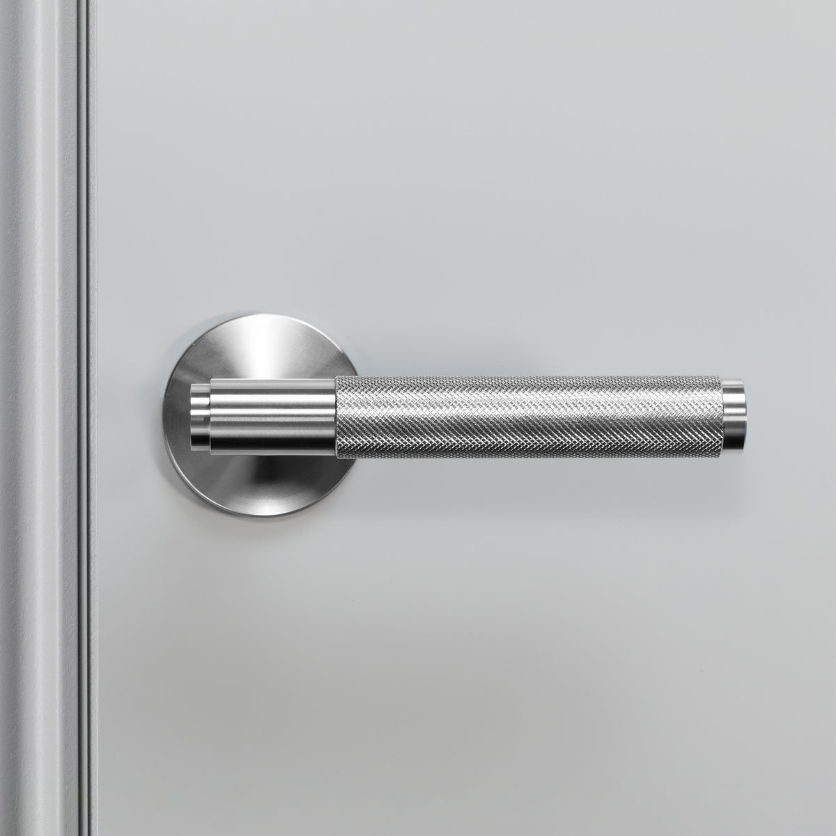 BUSTER + PUNCH® - DOOR HANDLE / SPRUNG / CROSS / 30mm - STEEL