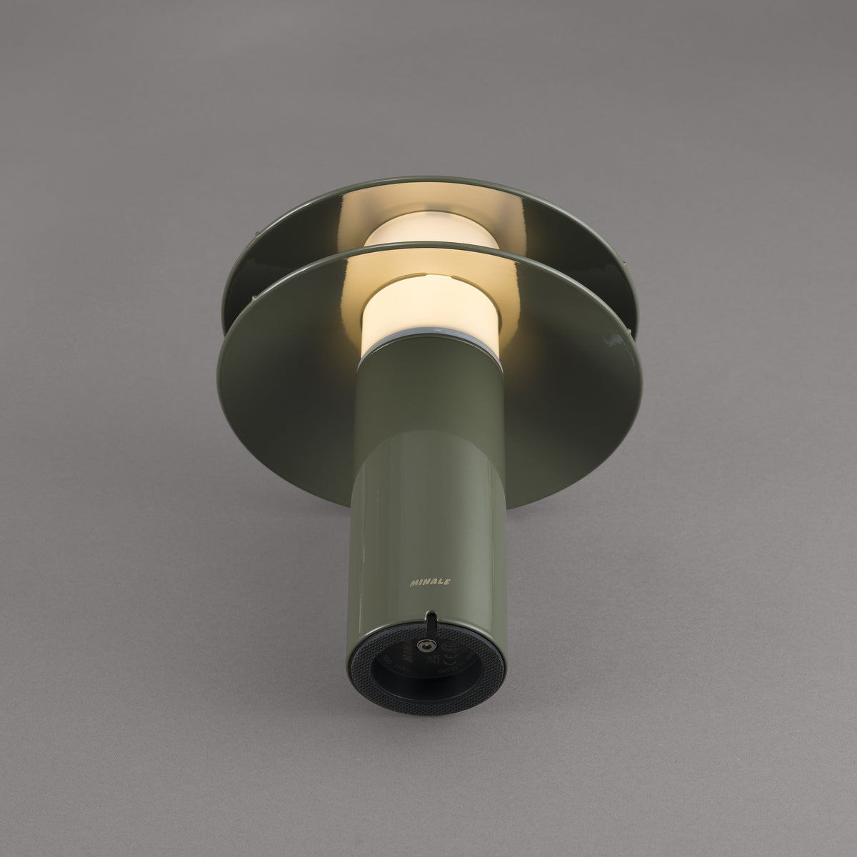 MINALE - 2SHADES - BÆRBAR BORDLAMPE - IP44 - Oppladbar - Olive Green - bilde 2