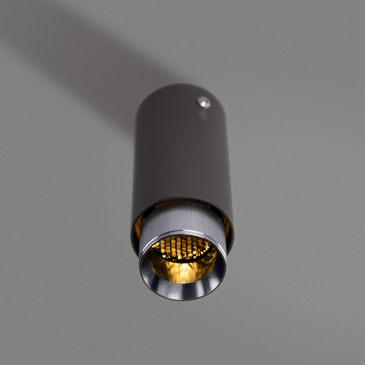 EXHAUST SURFACE / LINEAR / GRAPHITE / STEEL - BUSTER + PUNCH®