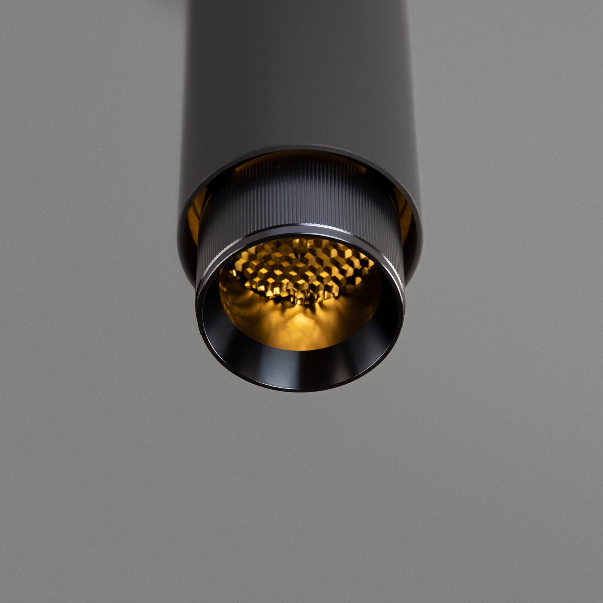 EXHAUST PENDANT / LINEAR / GRAPHITE / GUN METAL - BUSTER + PUNCH®