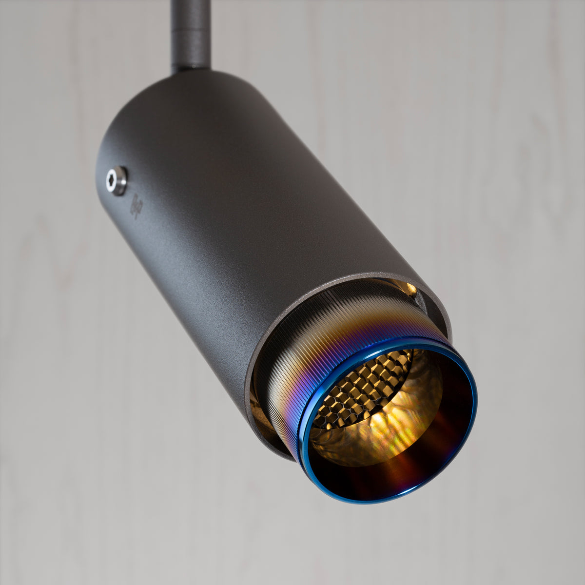 EXHAUST TRACK / LINEAR / GRAPHITE / BURNT STEEL - BUSTER + PUNCH®