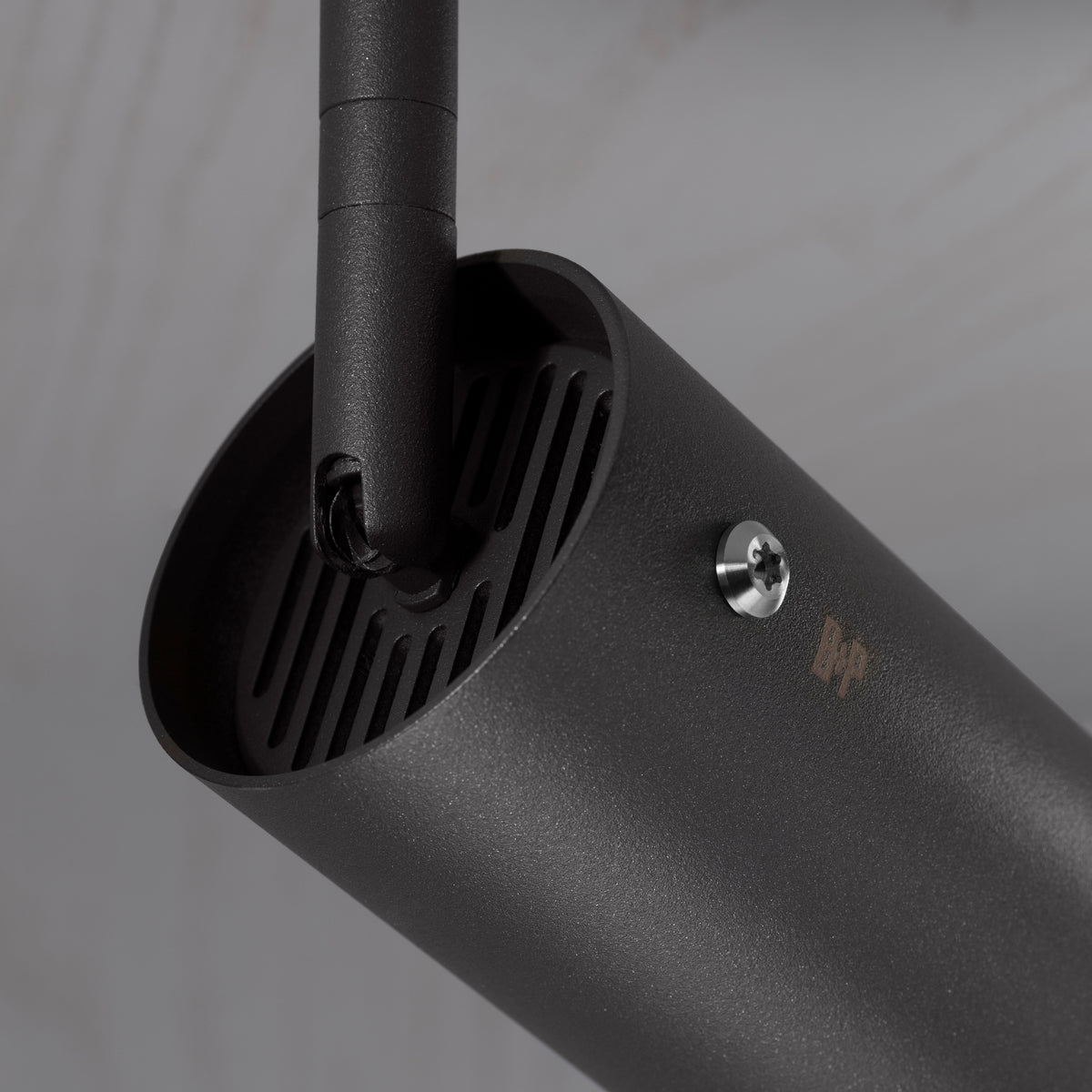 EXHAUST SPOT / LINEAR / GRAPHITE / STEEL - BUSTER + PUNCH®