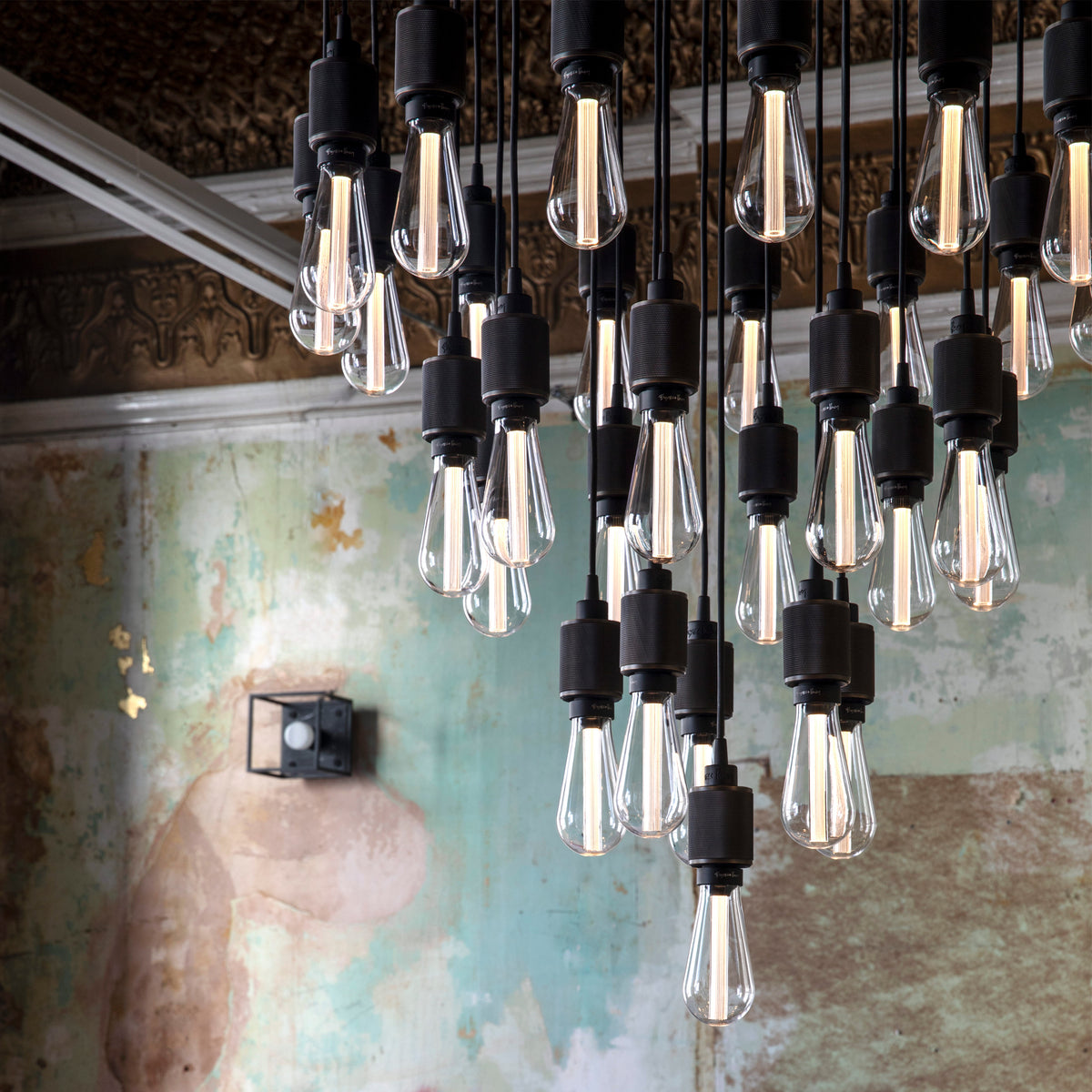 BUSTER + PUNCH® - HEAVY METAL CHANDELIER 19 PENDANTS / SURFACE/ 19 PENDANTS