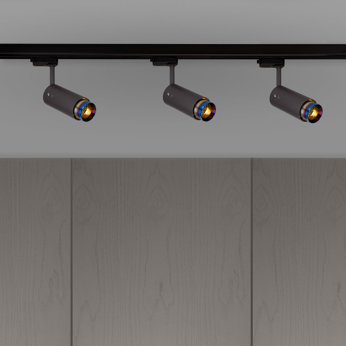 EXHAUST TRACK / LINEAR / GRAPHITE / BURNT STEEL - BUSTER + PUNCH®