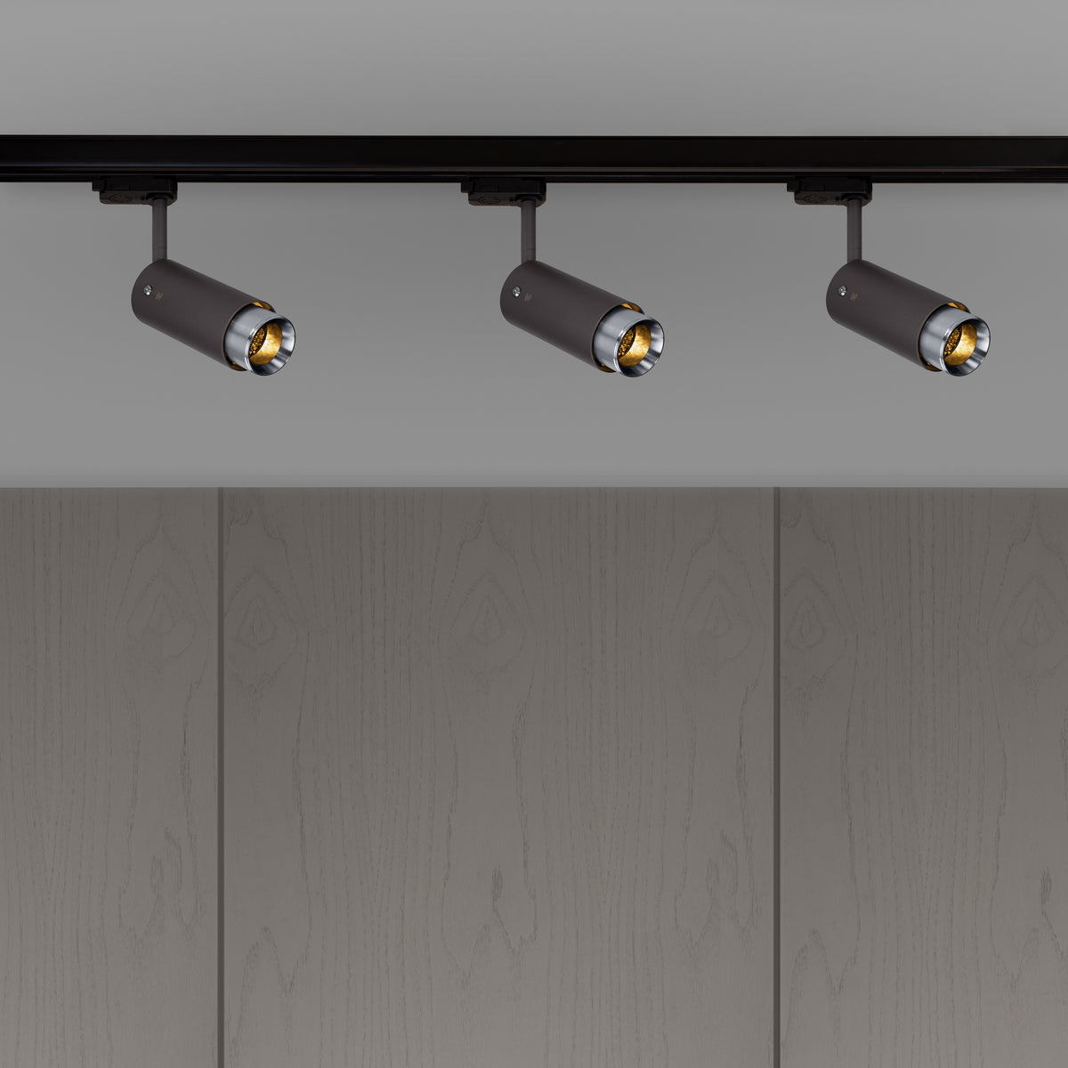 EXHAUST TRACK / LINEAR / GRAPHITE / STEEL - BUSTER + PUNCH®