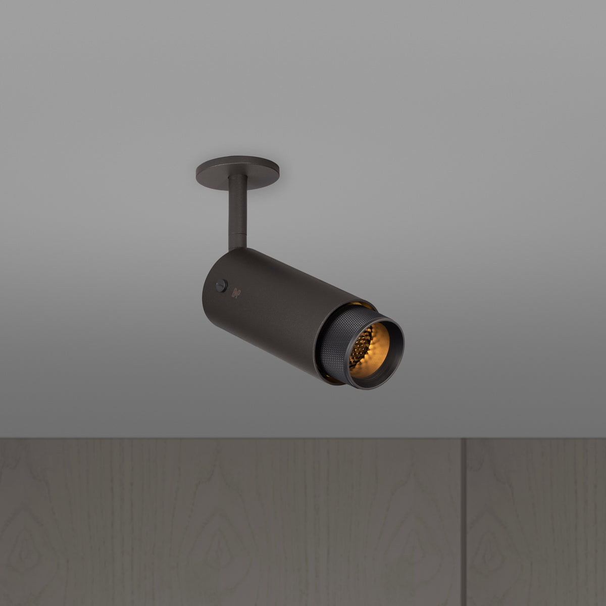 EXHAUST SPOT / CROSS / GRAPHITE / SMOKED BRONZE - BUSTER + PUNCH®
