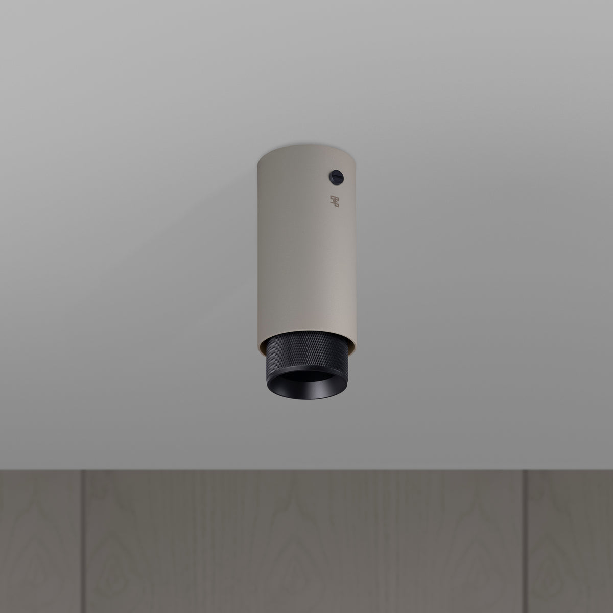 EXHAUST SURFACE / CROSS / STONE / BLACK - BUSTER + PUNCH®