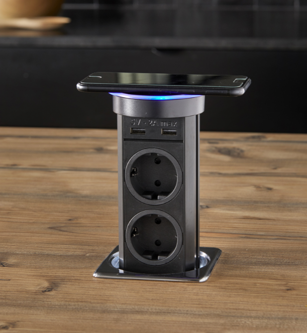 AUTOMATIC | ELEKTRISK EL-SØYLE | 2 STIKK + 2 USB (2A) + QI LADER I LOKK | BRUSHED CHROME - SFL