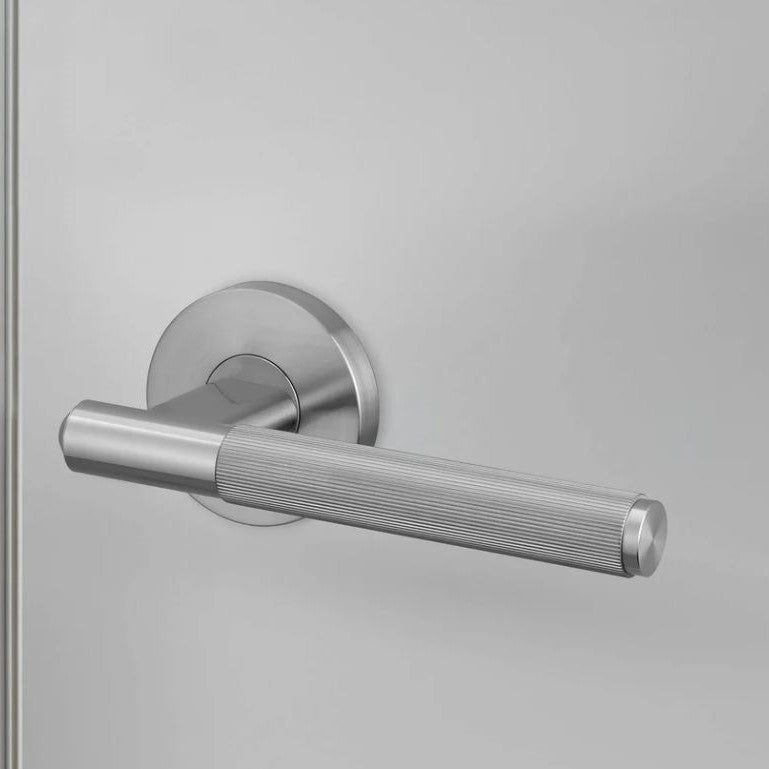 BUSTER + PUNCH® - DOOR HANDLE SET / LINEAR / SWE / SPRUNG / STEEL - bilde 3