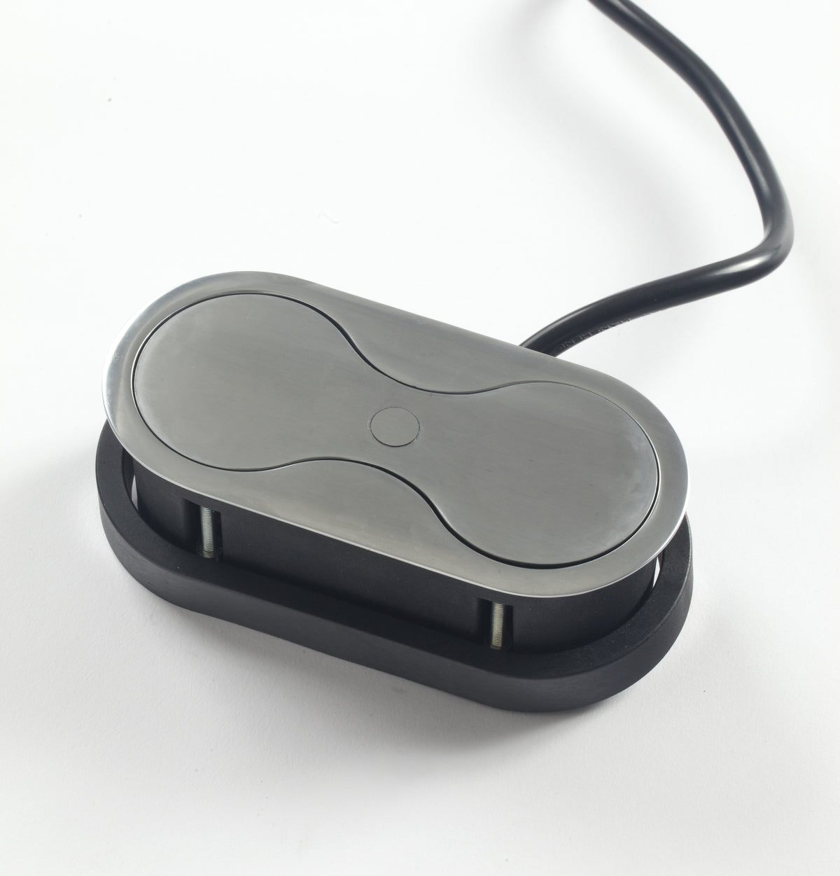 EIGHT SOCKET ROUNDED | 1 STIKK + 1 USB (A) | STAINLESS STEEL