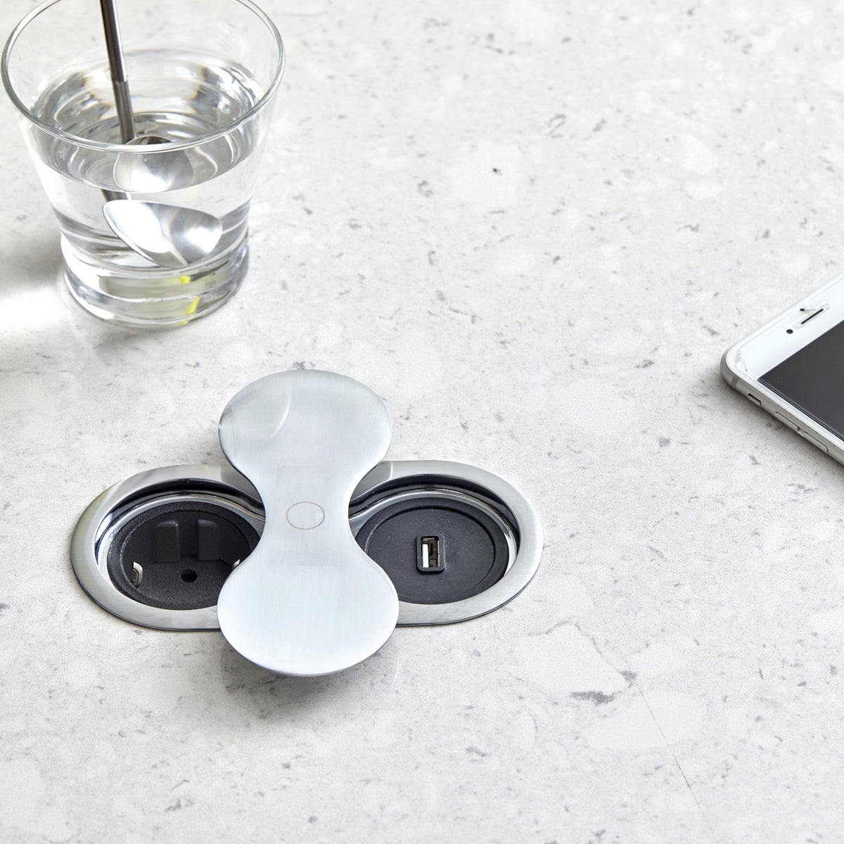 EIGHT SOCKET ROUNDED | 1 STIKK + 1 USB (A) | STAINLESS STEEL - bilde 3
