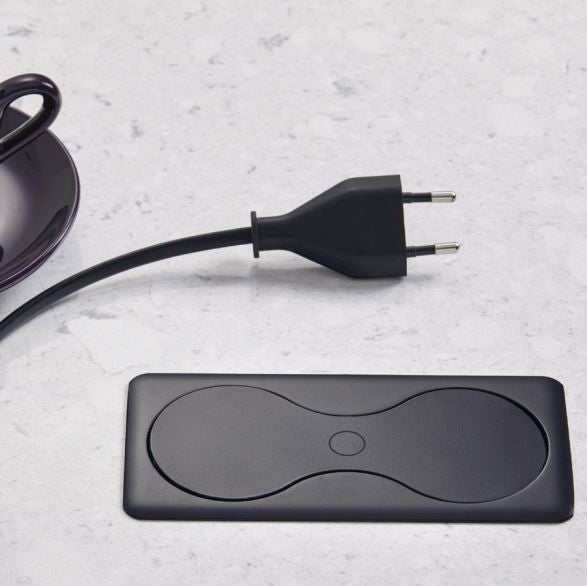 EIGHT SOCKET SQUARE | 1 STIKK + 2 USB (A+C - 15W) | MATT SORT - bilde 4