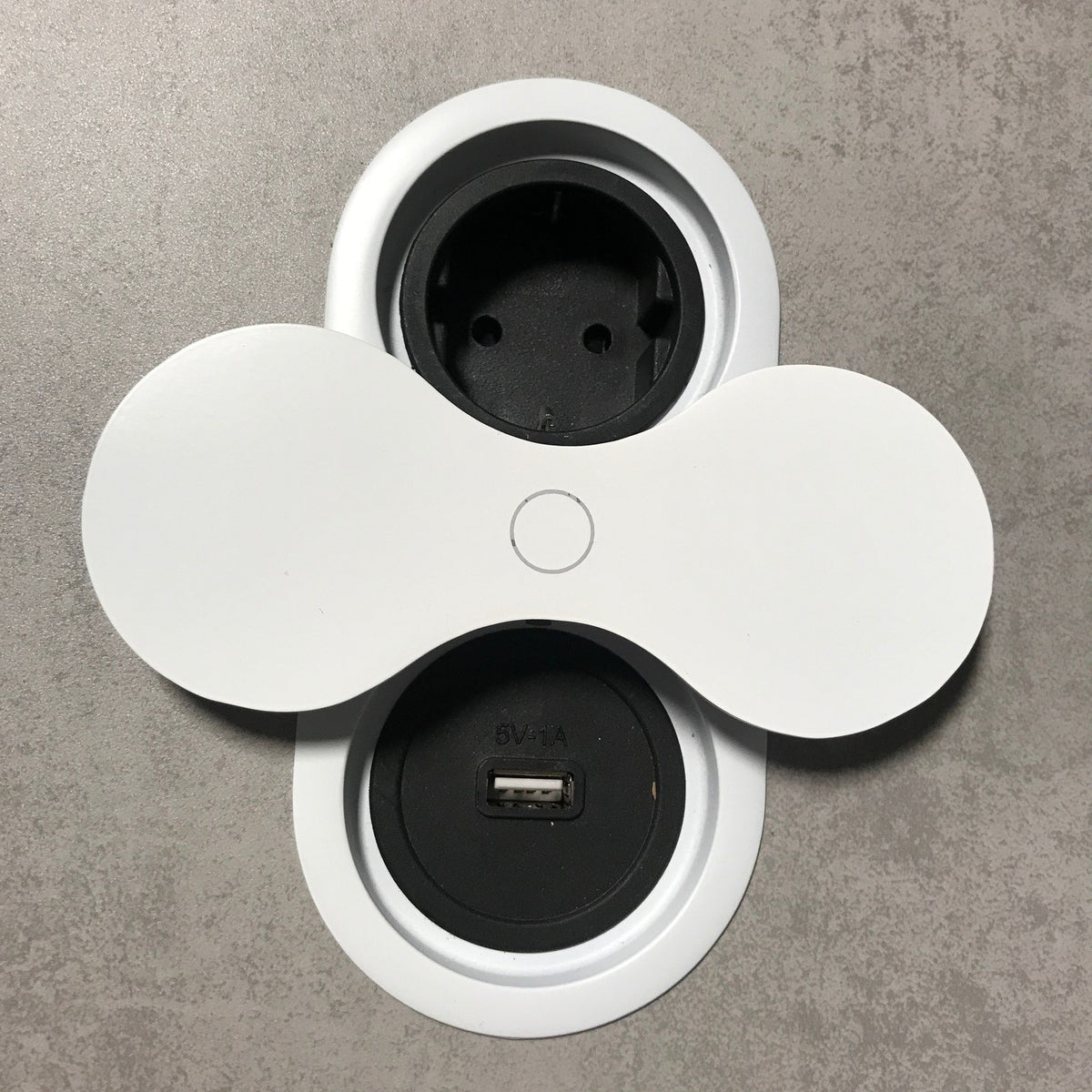 EIGHT SOCKET ROUNDED | 1 STIKK + 1 USB (A) | MATT HVIT - bilde 3
