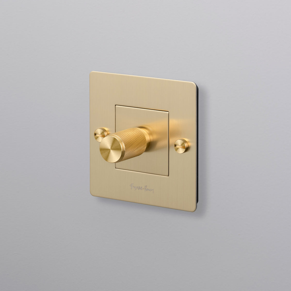 BUSTER + PUNCH® EU - 1G DIMMER / 250W LED / RETRACTIVE SWITCH COMPATIBLE ONLY - brass