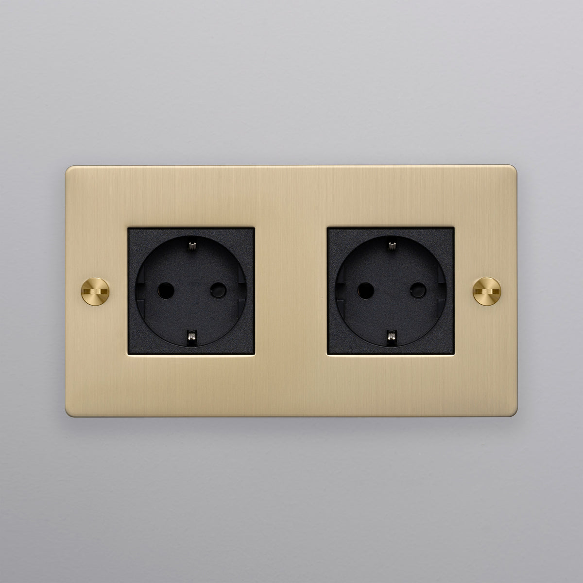 BUSTER + PUNCH® EU - 2G SOCKET / SCHUKO - brass - bilde 2