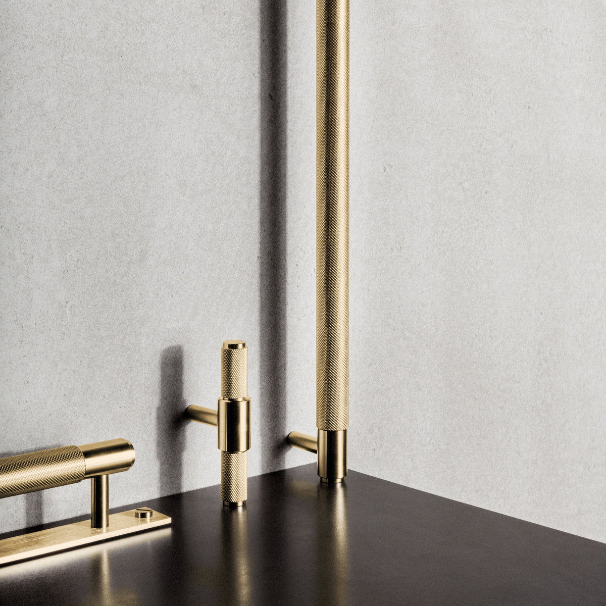 BUSTER + PUNCH® - PULL BAR / CROSS 160mm / SMALL - BRASS - bilde 4