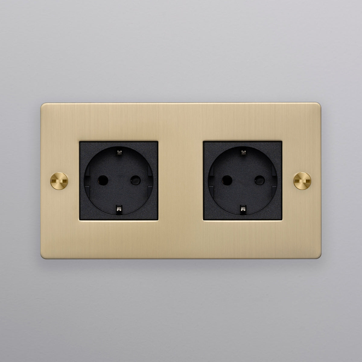 BUSTER + PUNCH® EU - 2G SOCKET / SCHUKO - brass - bilde 2