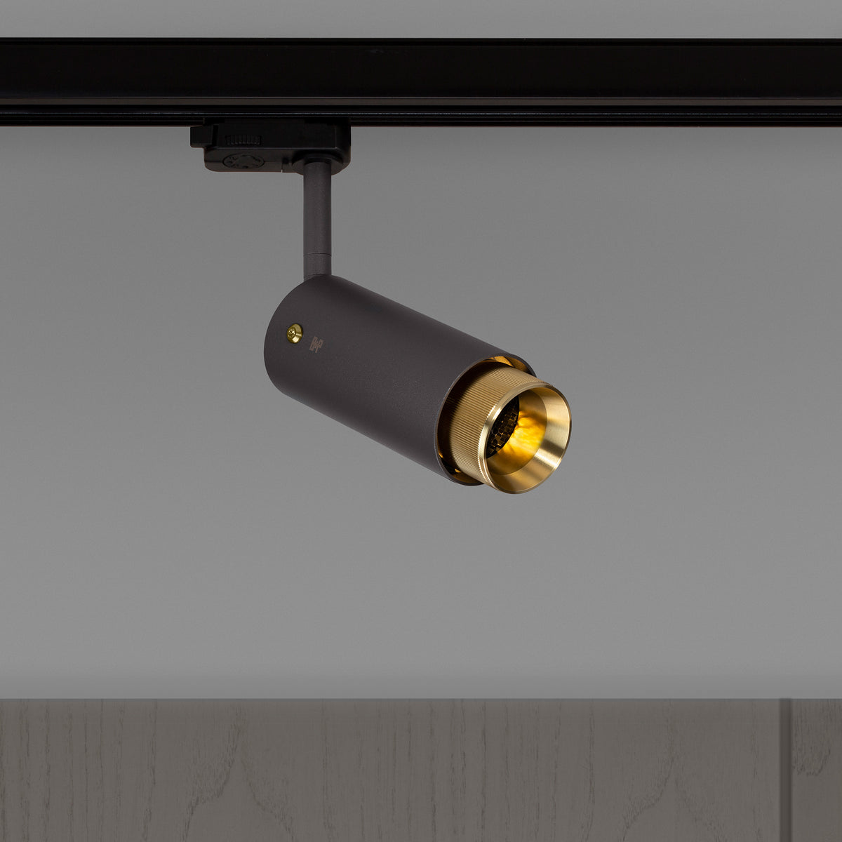 EXHAUST TRACK / CROSS / GRAPHITE / BRASS