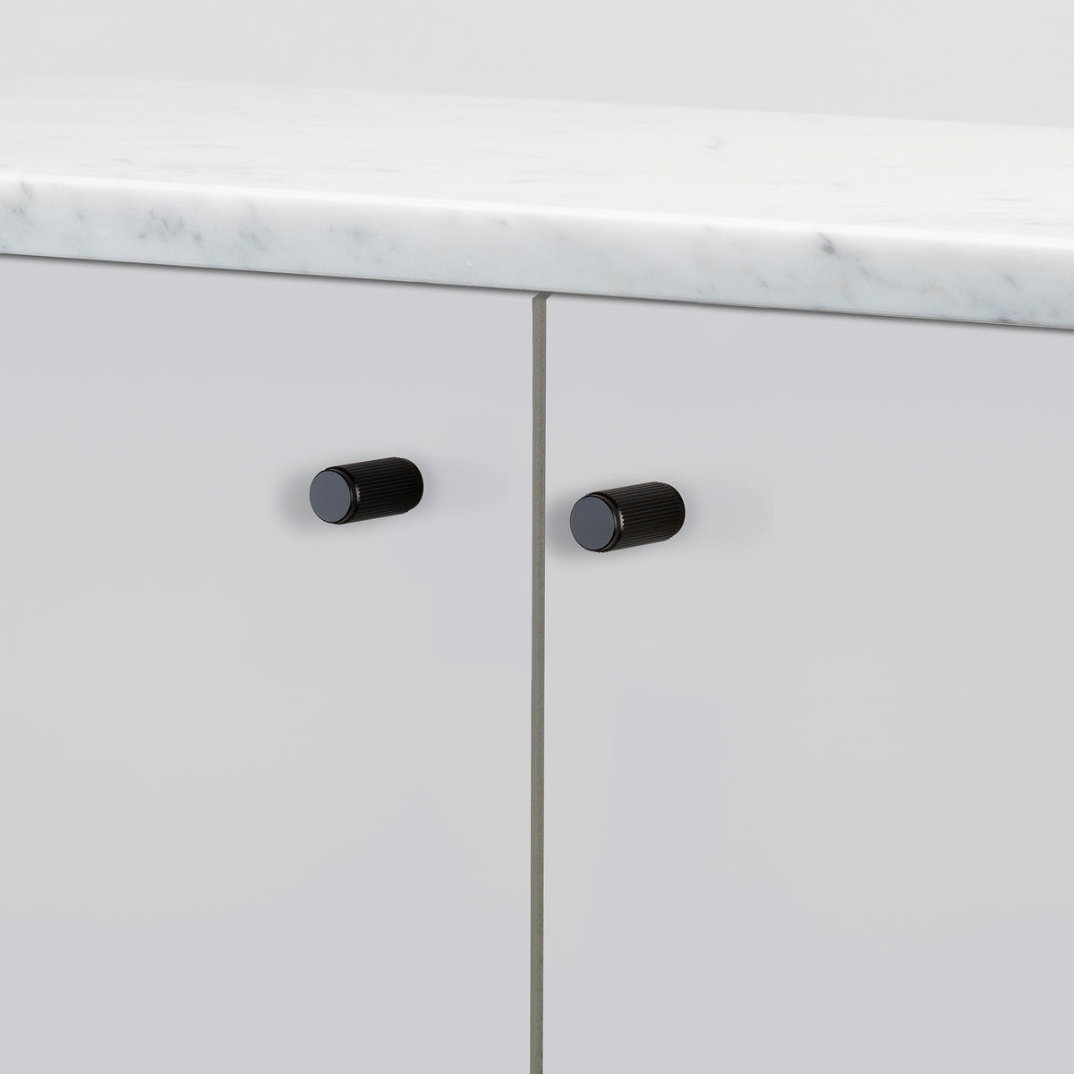 BUSTER + PUNCH® - FURNITURE KNOB / LINEAR / 12mm - 2 stk - BLACK