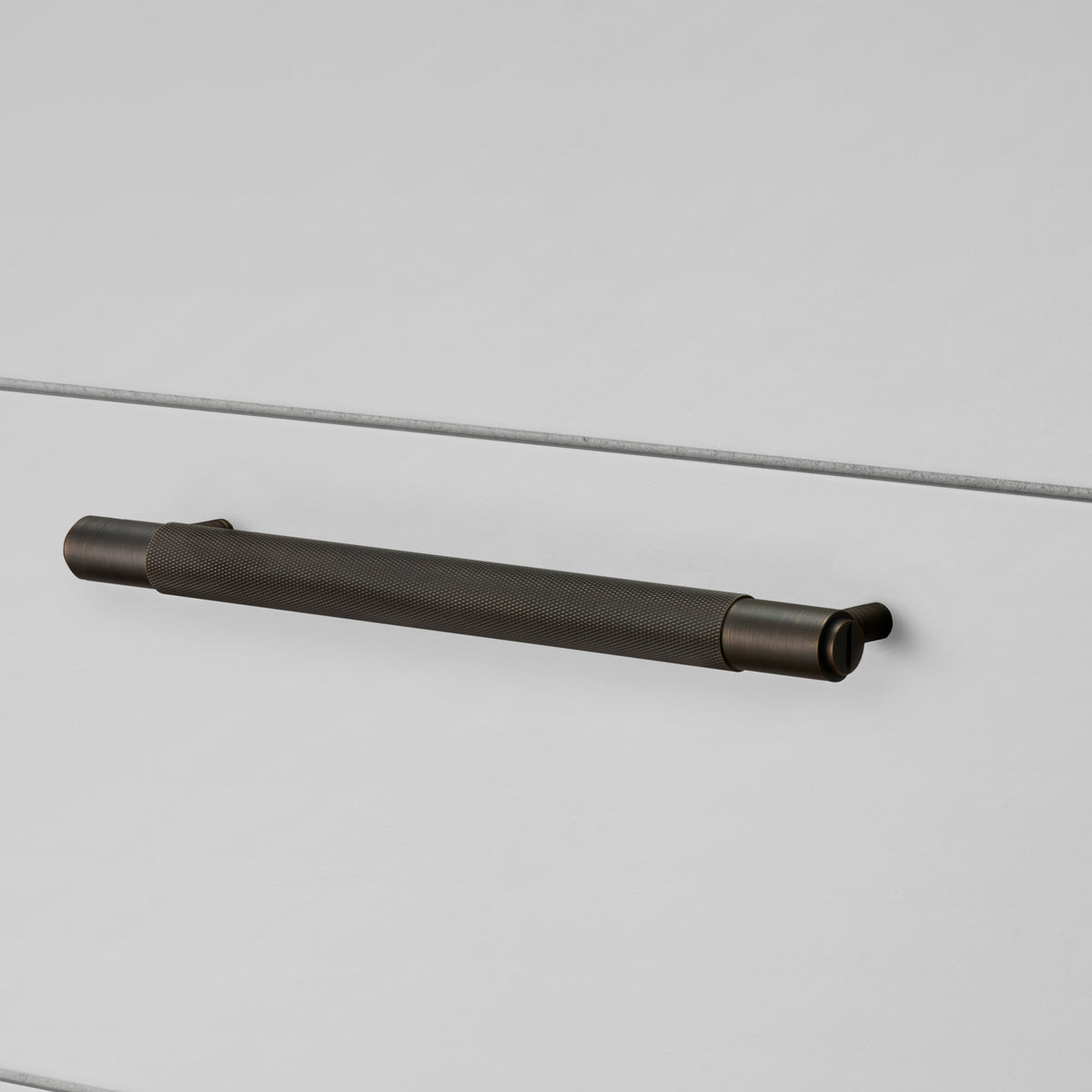 BUSTER + PUNCH® - PULL BAR / CROSS 160mm / SMALL - Smoked Bronze - bilde 2