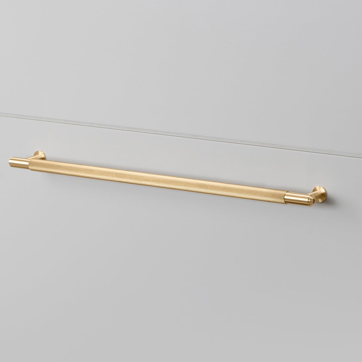 BUSTER + PUNCH® - PULL BAR / LINEAR LARGE - BRASS