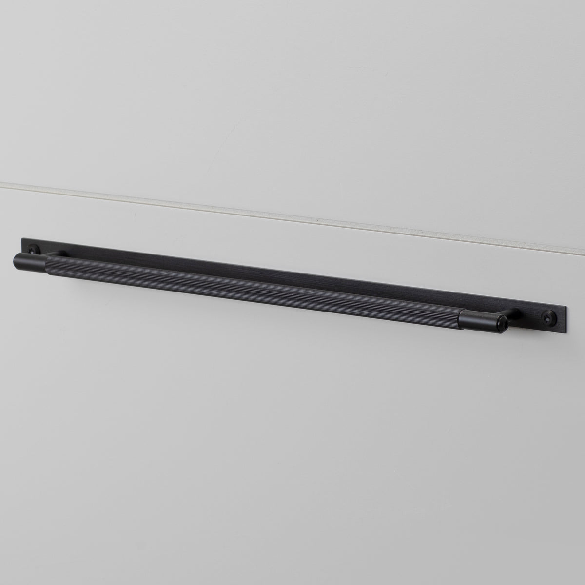 BUSTER + PUNCH® - PULL BAR / PLATE / LINEAR LARGE - BLACK - bilde 2
