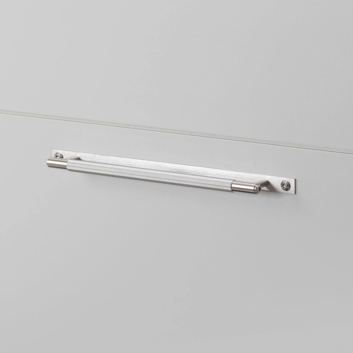 BUSTER + PUNCH® - PULL BAR / PLATE / LINEAR MEDIUM - Stainless Steel