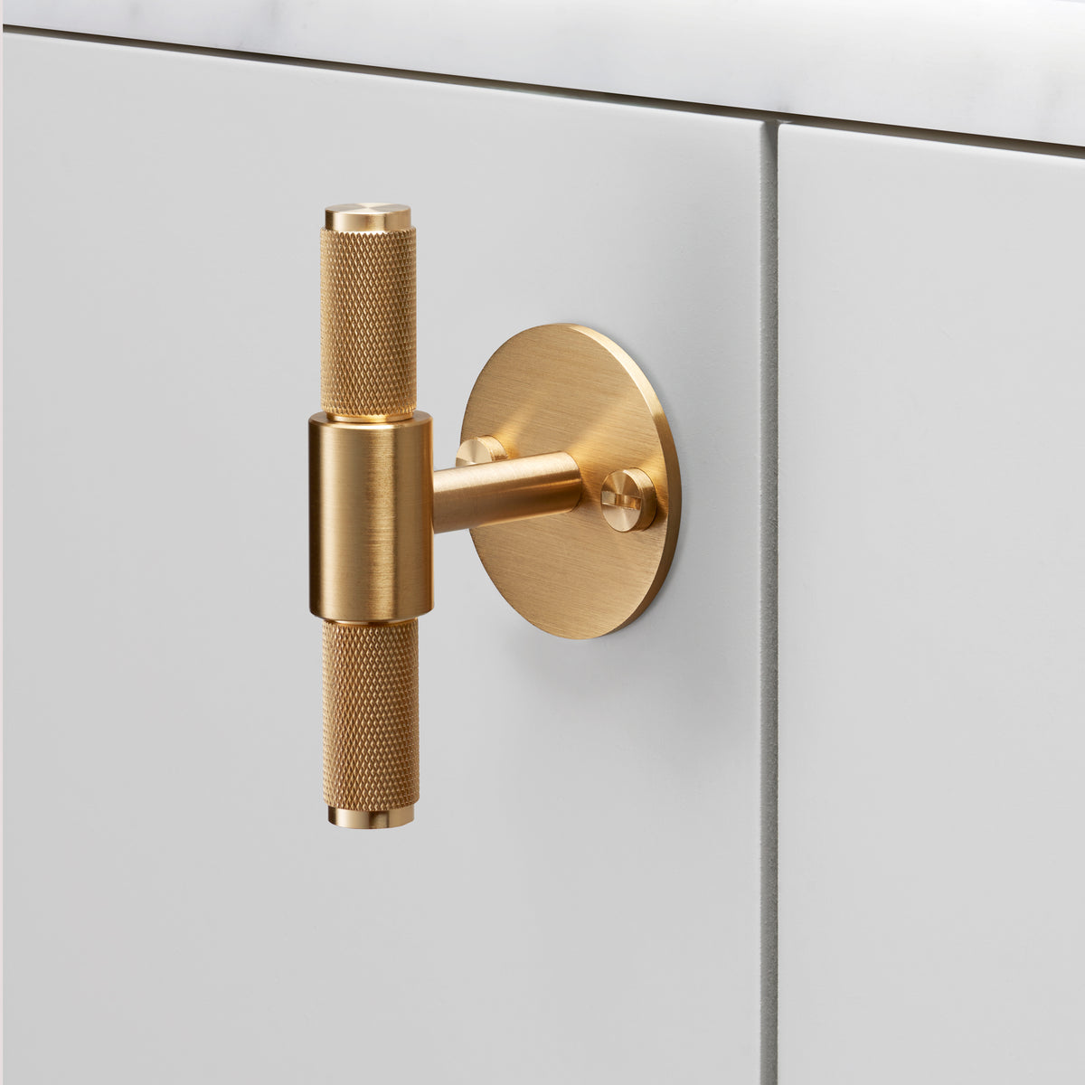 BUSTER + PUNCH® - T-BAR / Plate / CROSS / 94mm - BRASS