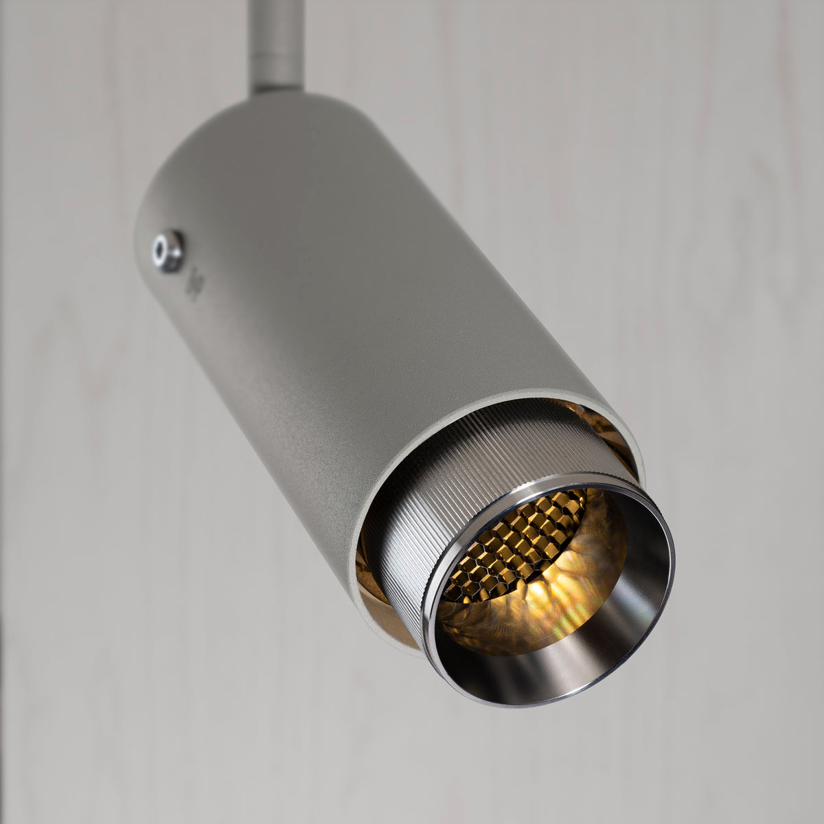 EXHAUST SPOT / LINEAR / STONE / STEEL - BUSTER + PUNCH®