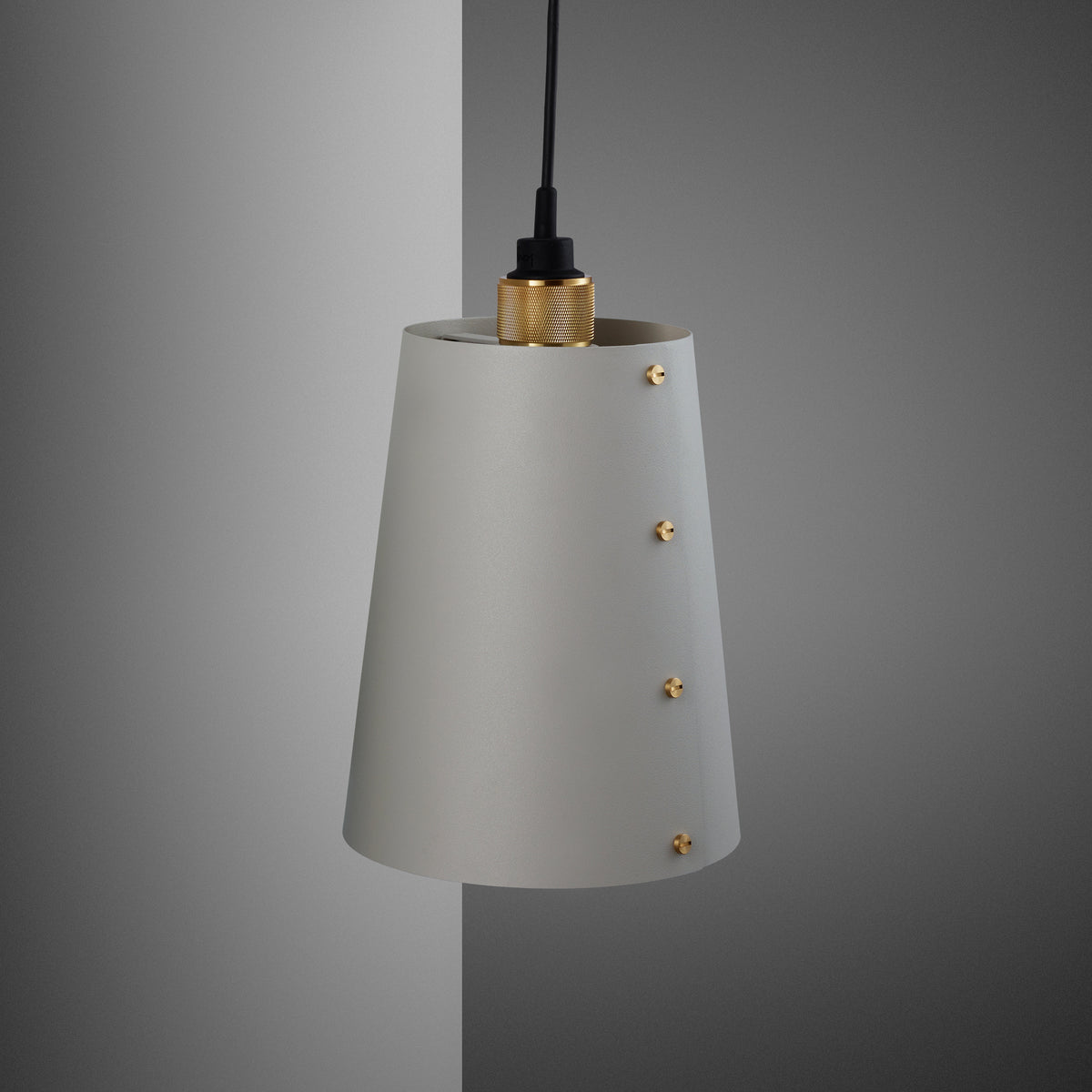 BUSTER + PUNCH® - HOOKED WALL / LARGE - Stone base / Brass - bilde 3