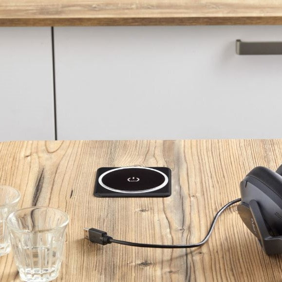 AUTOMATIC | ELEKTRISK EL-SØYLE | 2 stikk + 2 USB (A+C - 20W) + QI (15W) | SORT GLASS - bilde 3