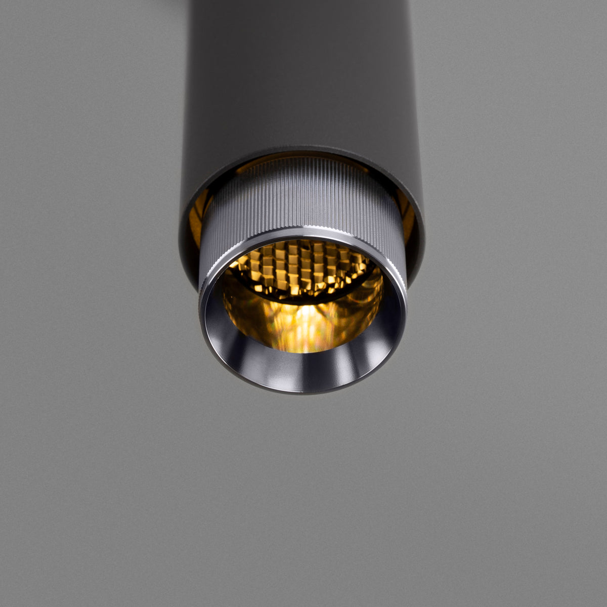 EXHAUST PENDANT / LINEAR / GRAPHITE /STEEL - BUSTER + PUNCH®