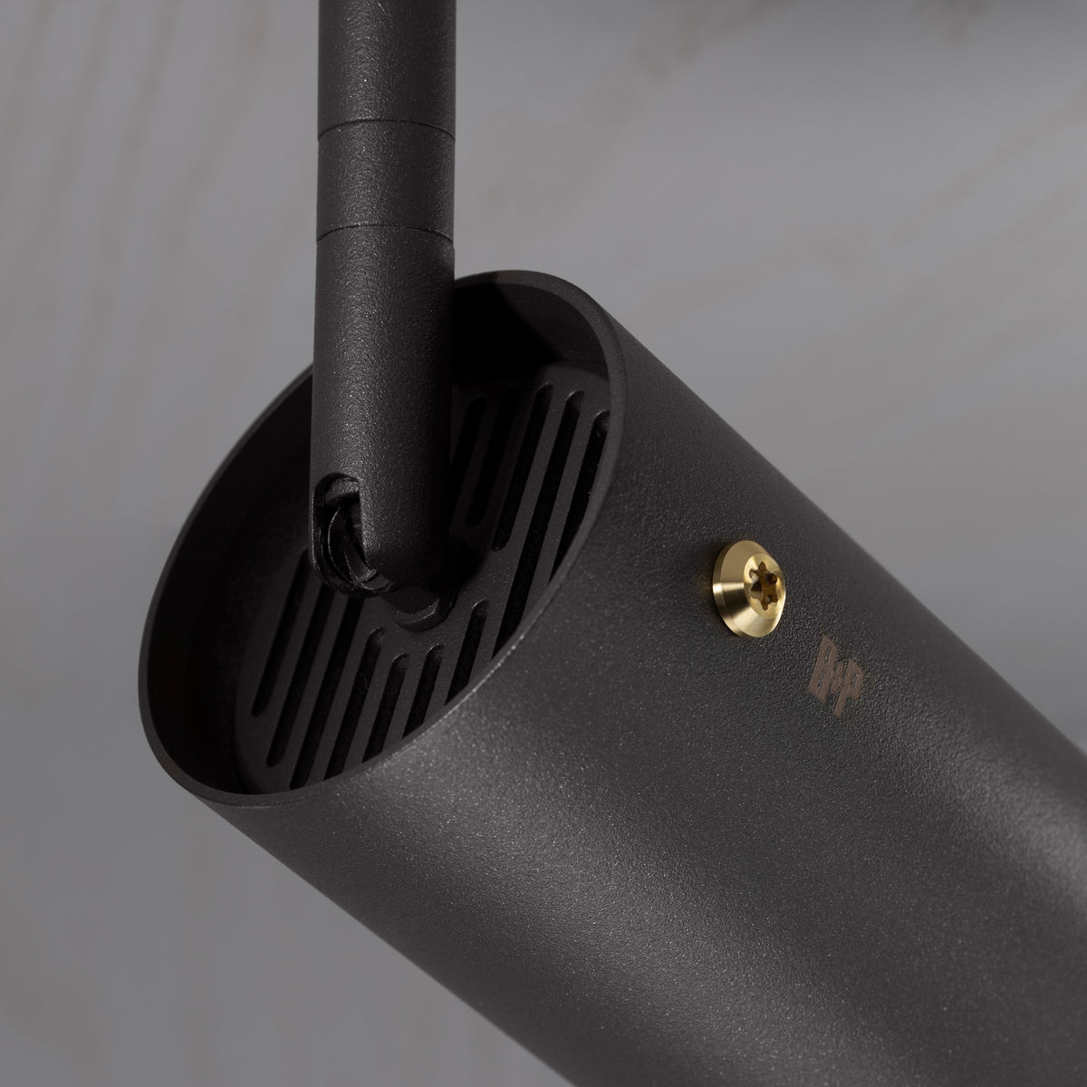 EXHAUST SPOT / LINEAR / GRAPHITE / BRASS - BUSTER + PUNCH®