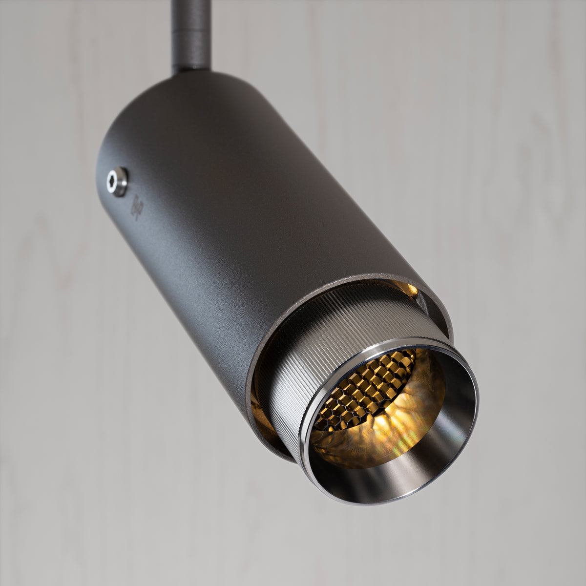 EXHAUST TRACK / LINEAR / GRAPHITE / STEEL - BUSTER + PUNCH®