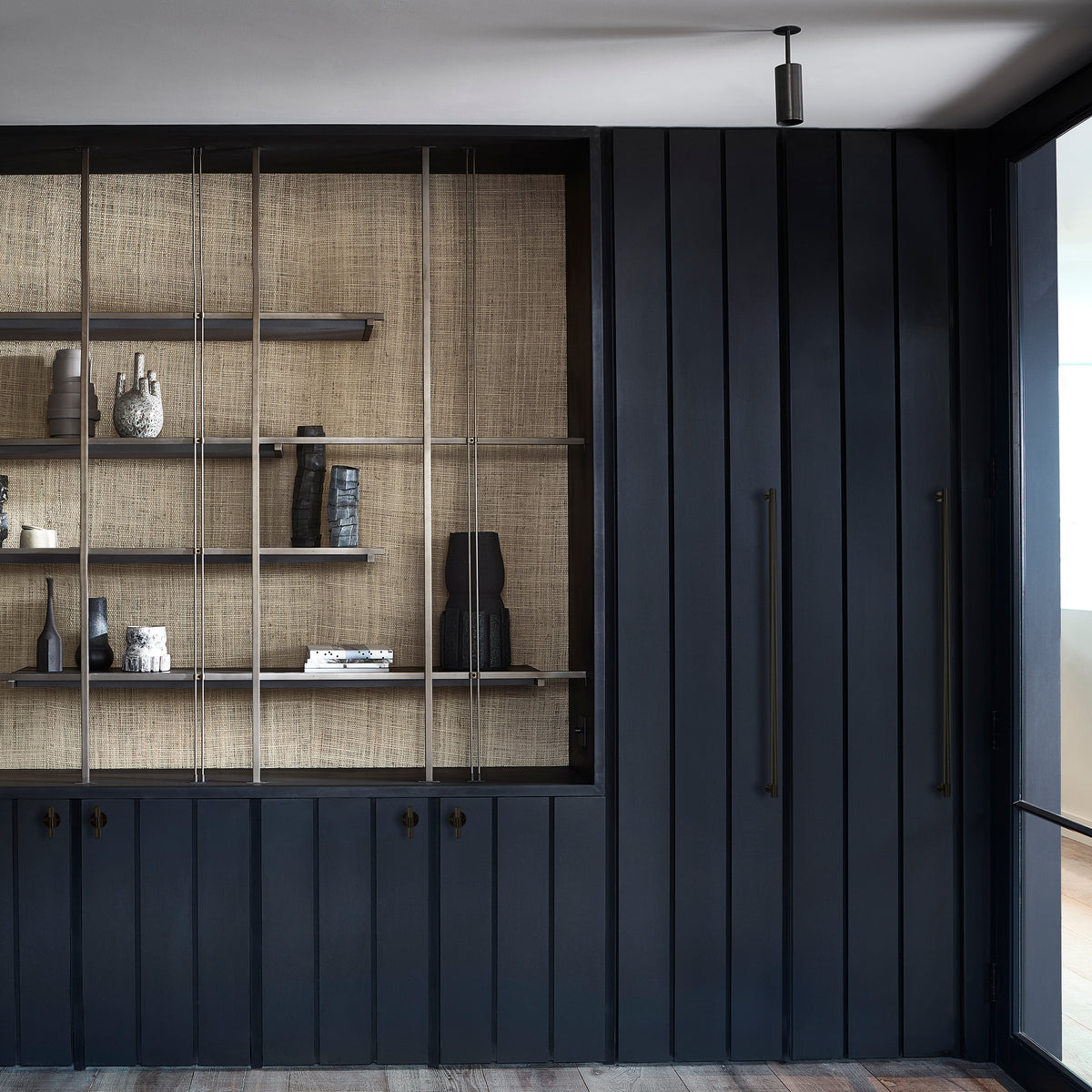 BUSTER + PUNCH® - CLOSET BAR / CROSS 760mm - Smoked Bronze - bilde 3