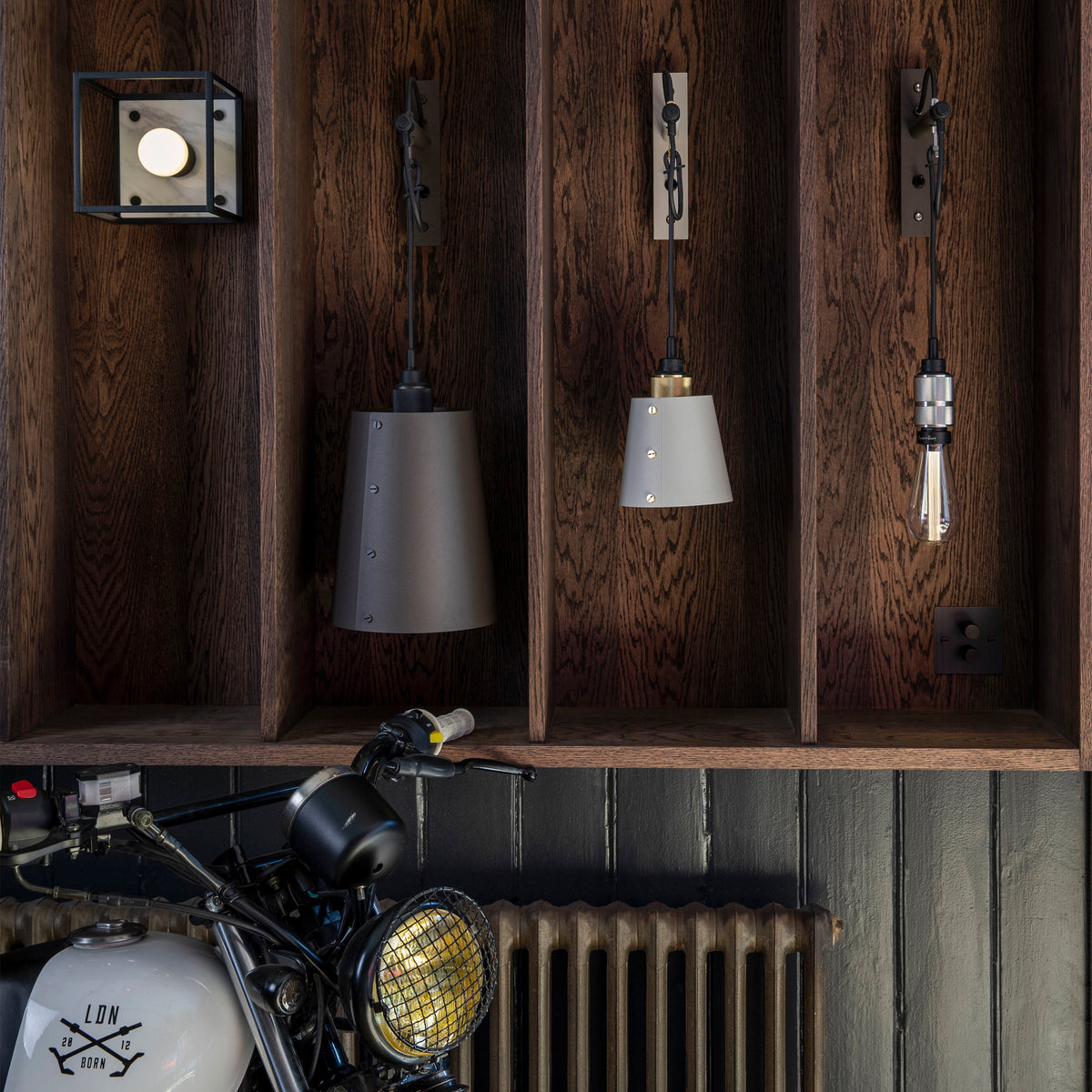 BUSTER + PUNCH® - HOOKED WALL / SMALL - STONE BASE / BRASS - bilde 4