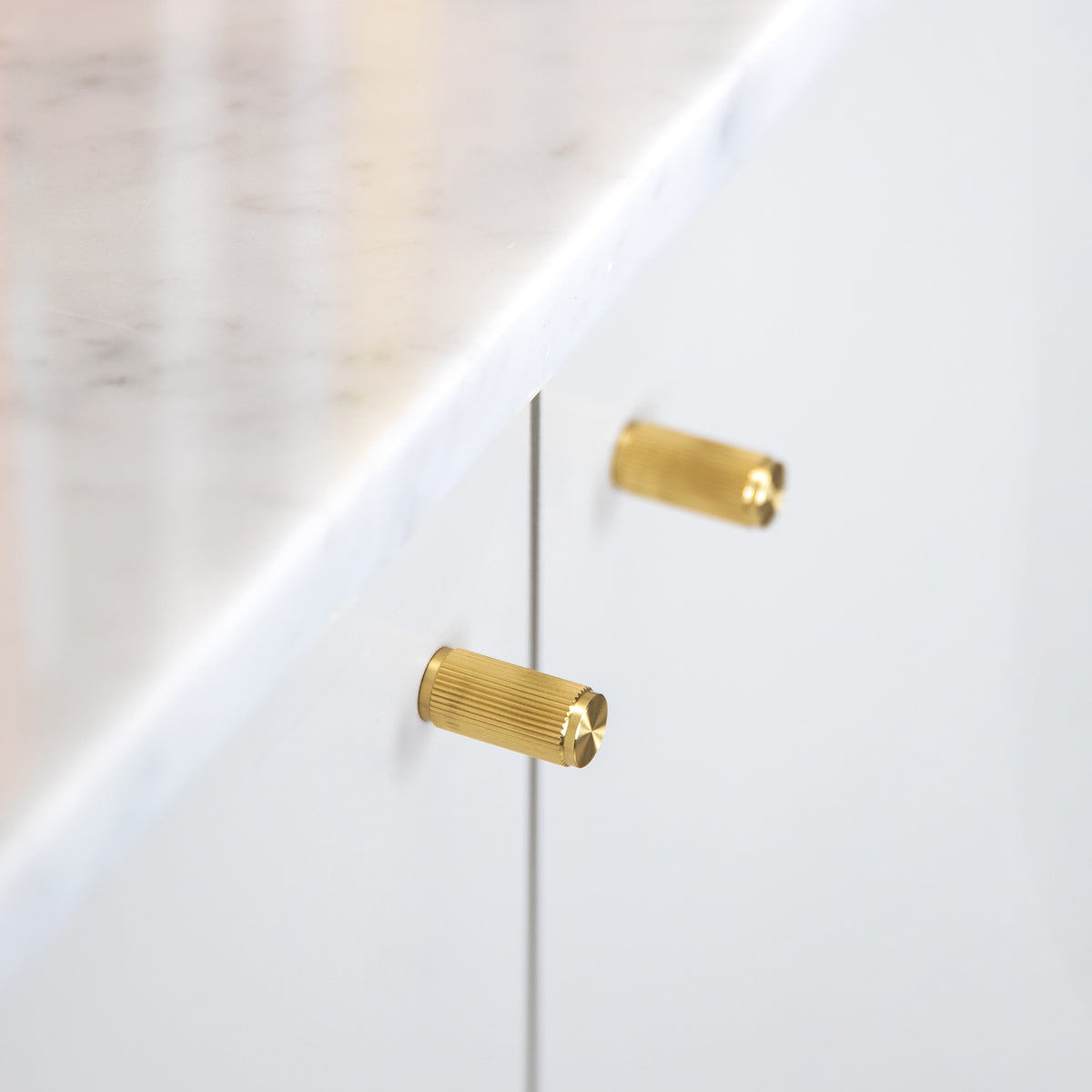 BUSTER + PUNCH® - FURNITURE KNOB / LINEAR / 12mm - 2 stk - BRASS - bilde 2