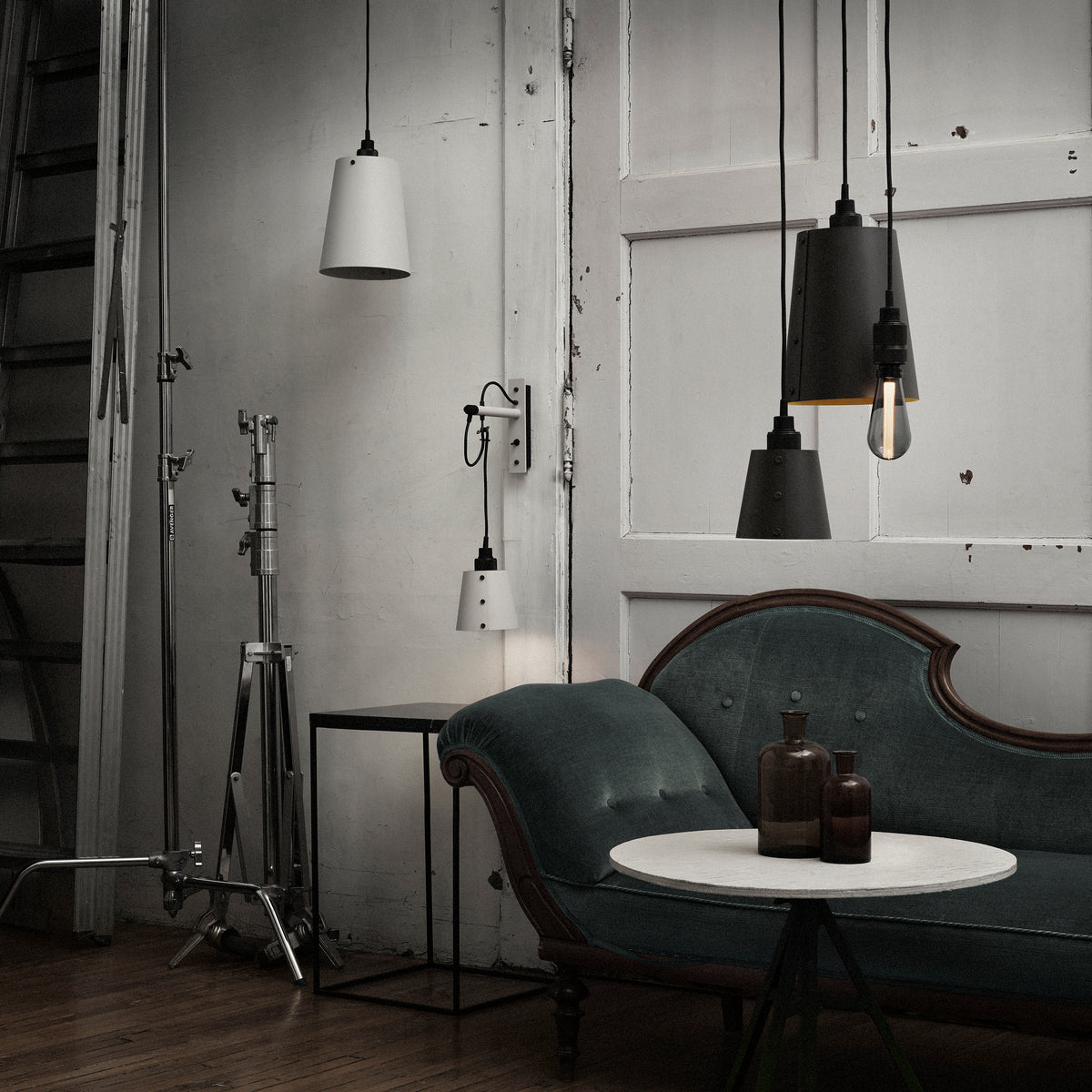 BUSTER + PUNCH® - HOOKED WALL / SMALL - STONE BASE / SMOKED BRONZE - bilde 4