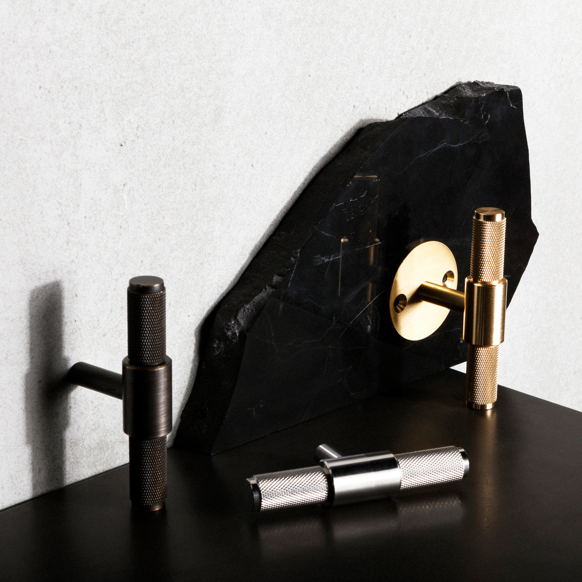 BUSTER + PUNCH® - T-BAR / CROSS / 94mm - Smoked Bronze - bilde 4