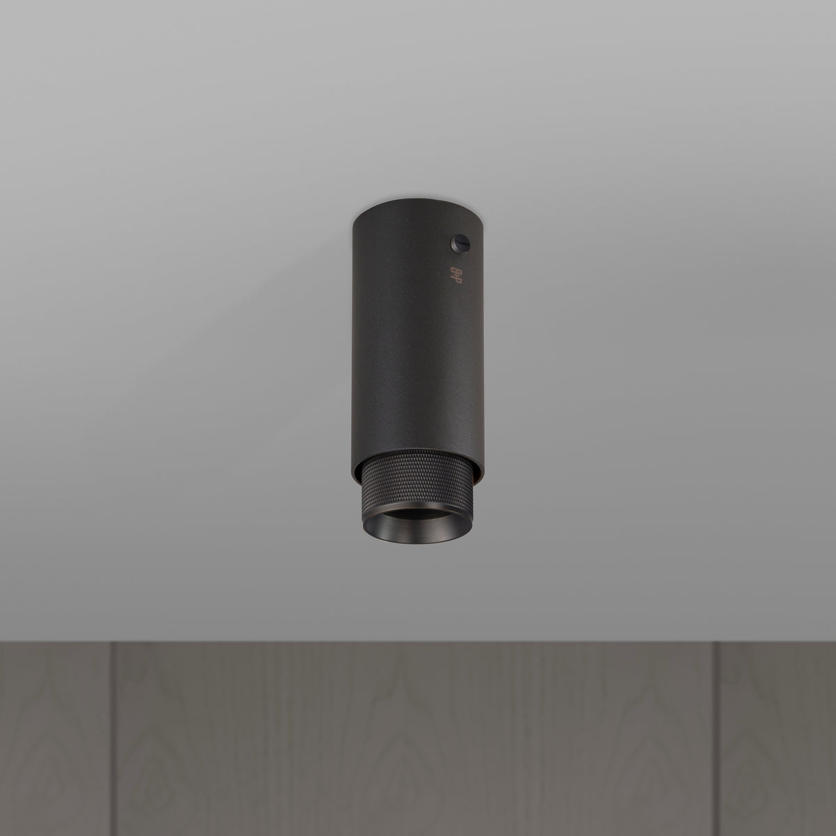 EXHAUST SURFACE / CROSS / GRAPHITE / SMOKED BRONZE - BUSTER + PUNCH®