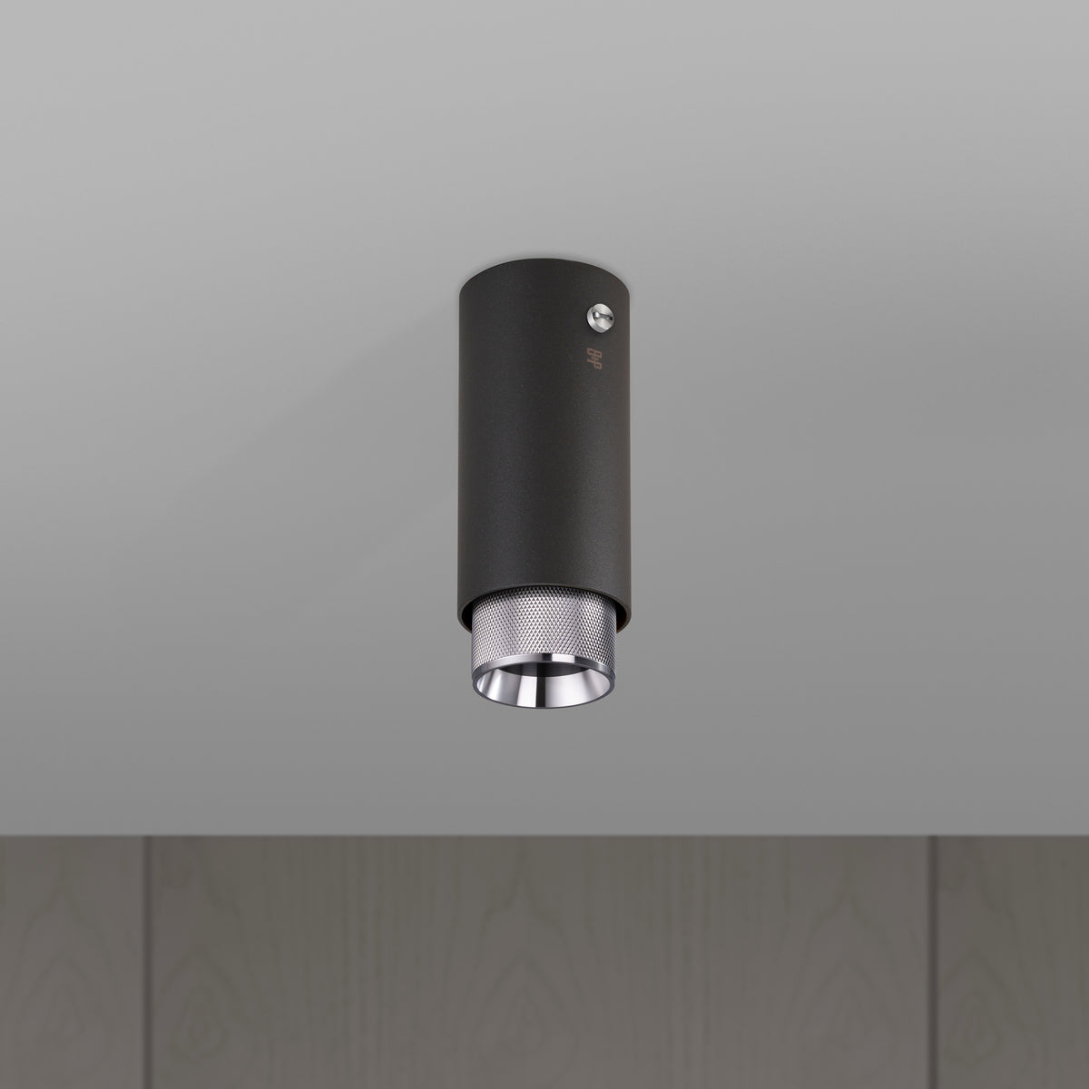 EXHAUST SURFACE / CROSS / GRAPHITE / STEEL - BUSTER + PUNCH®