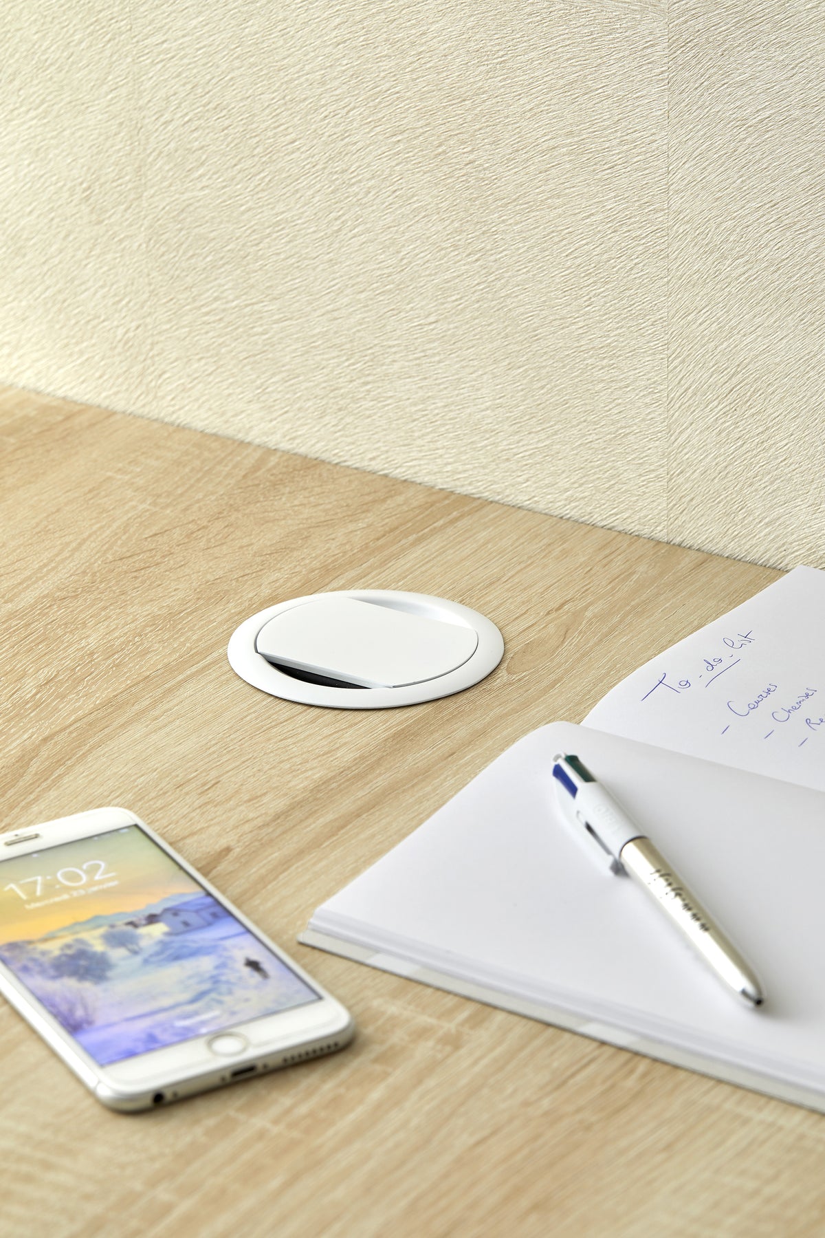 BRICK | 3 STIKK + 2 USB-A (10W) | MATT HVIT - SFL