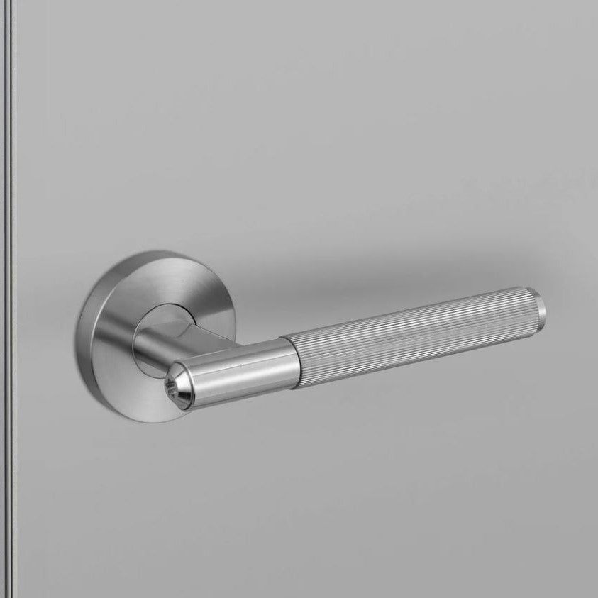 BUSTER + PUNCH® - DOOR HANDLE SET / LINEAR / SWE / SPRUNG / STEEL