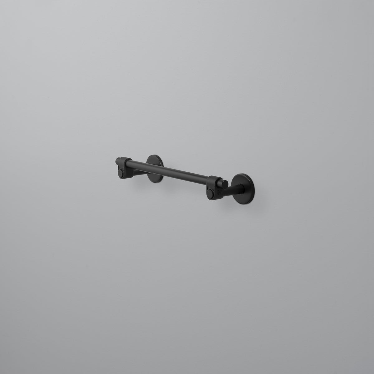 BUSTER + PUNCH - TOWEL RAIL / CAST / SMALL / 300 mm - WELDERS BLACK