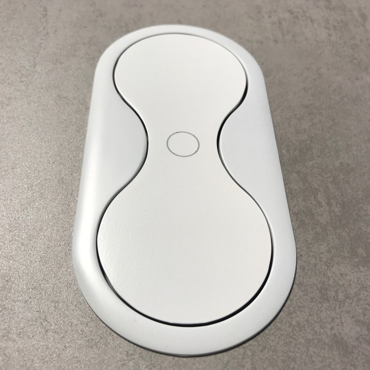 EIGHT SOCKET ROUNDED | 1 STIKK + 1 USB (A) | MATT HVIT - bilde 2