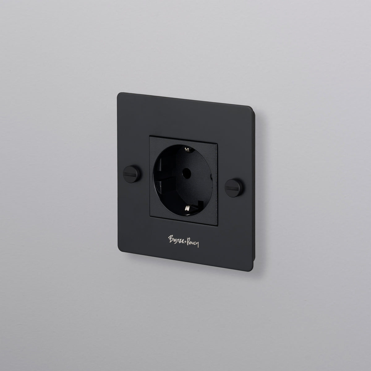 BUSTER + PUNCH® EU - 1G SOCKET / SCHUKO - black