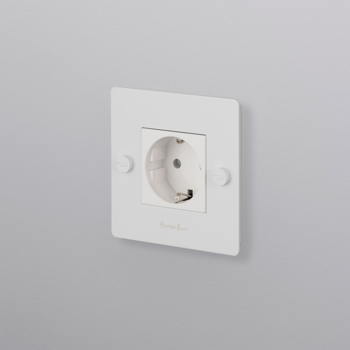 BUSTER + PUNCH® EU - 1G SOCKET / SCHUKO - white