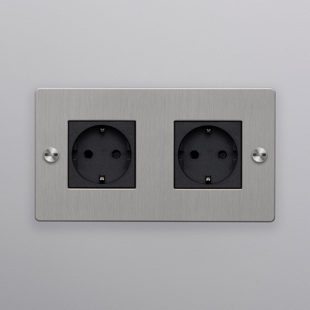 BUSTER + PUNCH® EU - 2G SOCKET / SCHUKO - steel - bilde 2