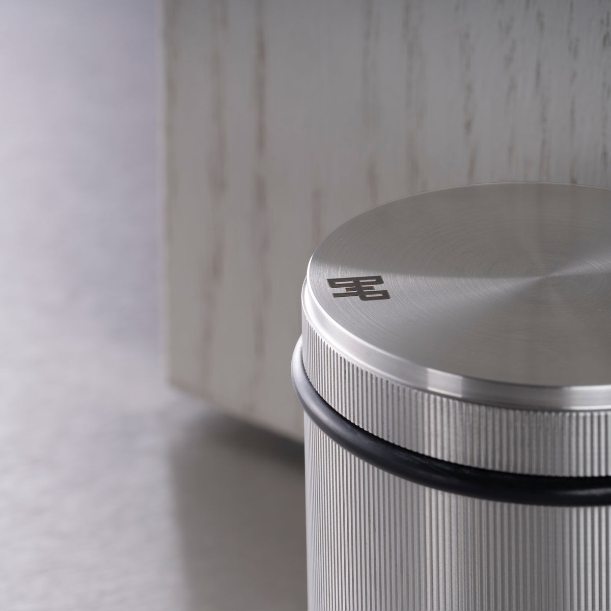 BUSTER + PUNCH® - DOOR STOP / FREESTANDING / LINEAR / STEEL - bilde 4