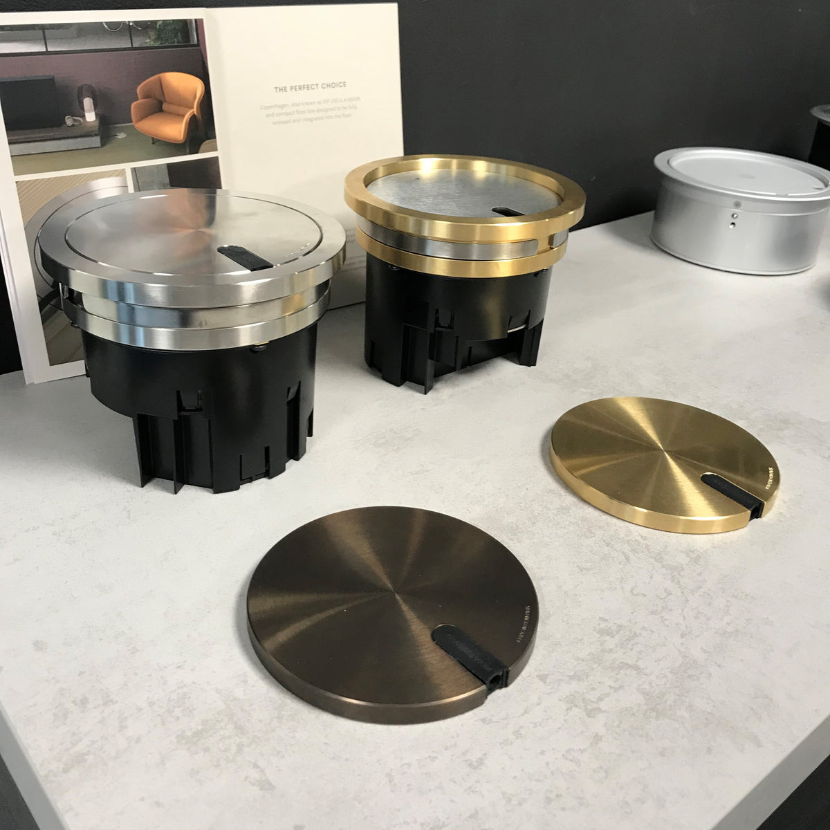 2HOME.NO® BAASTRUP - VIP Copenhagen 150 - 3mm buet flens - 2 stikk + 2 DATA - Brunet messing